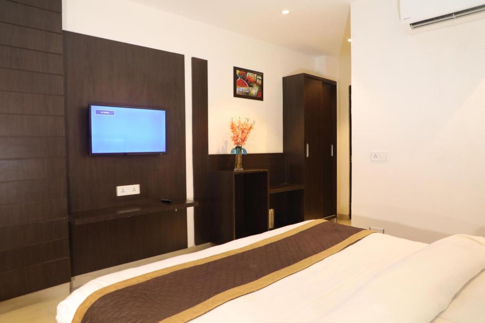 Hotel Avi Inn 암리차르 외부 사진