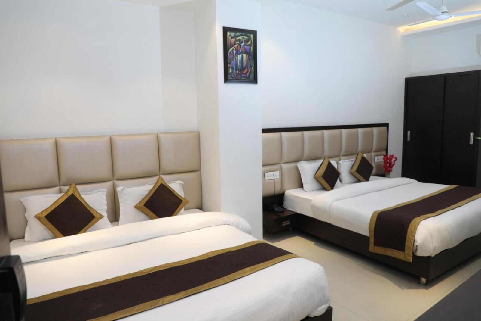 Hotel Avi Inn 암리차르 외부 사진