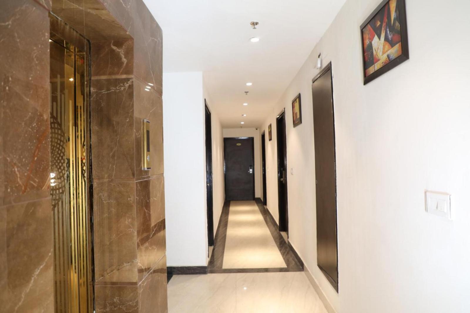 Hotel Avi Inn 암리차르 외부 사진