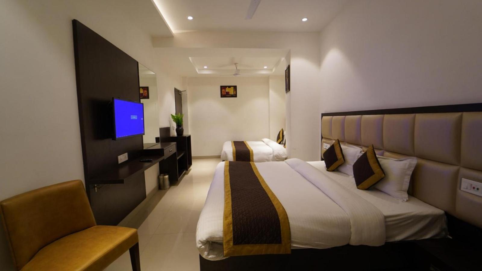 Hotel Avi Inn 암리차르 외부 사진